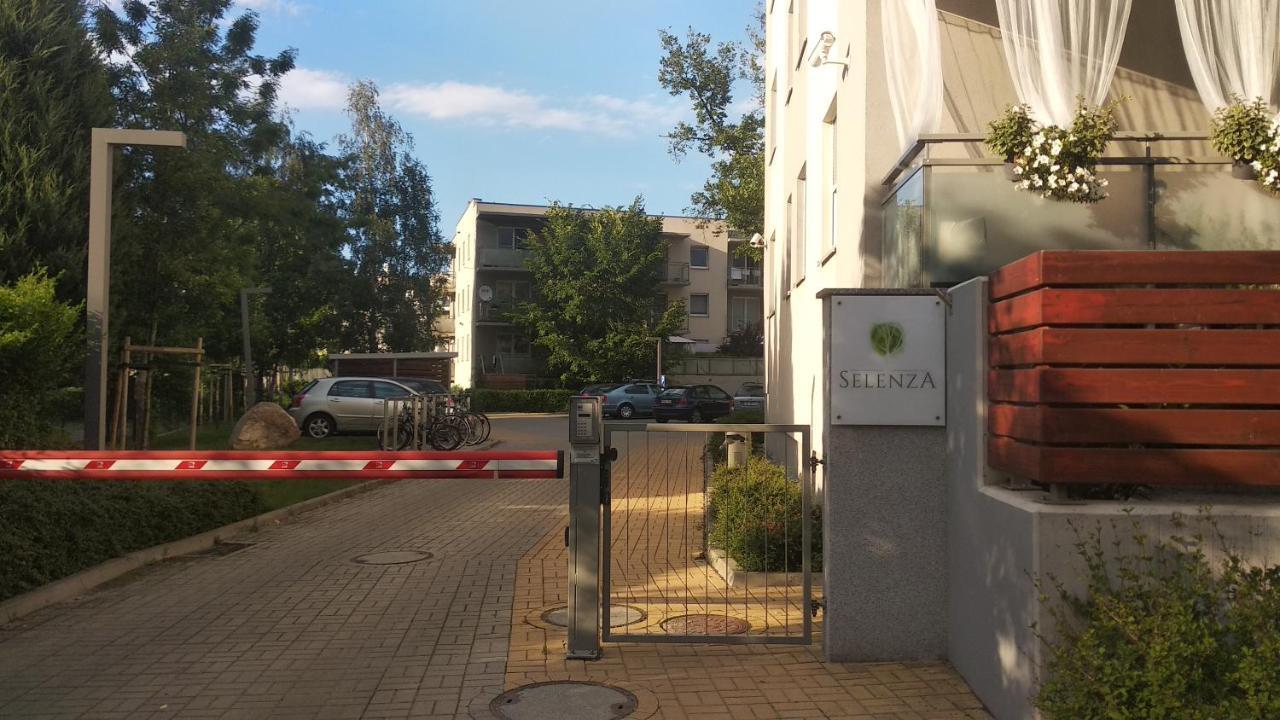 Selenza Apartament By Apartamenty Na Dni فروتسواف المظهر الخارجي الصورة